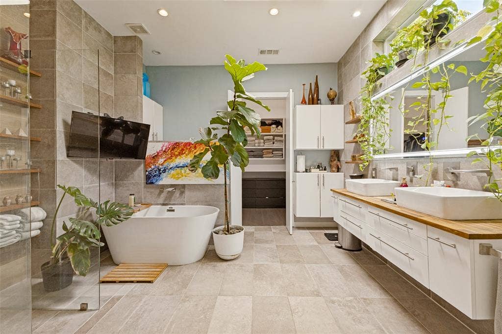 3912 Munger Avenue, Dallas, TX 75204 3912 Munger Avenue, Dallas, TX 75204