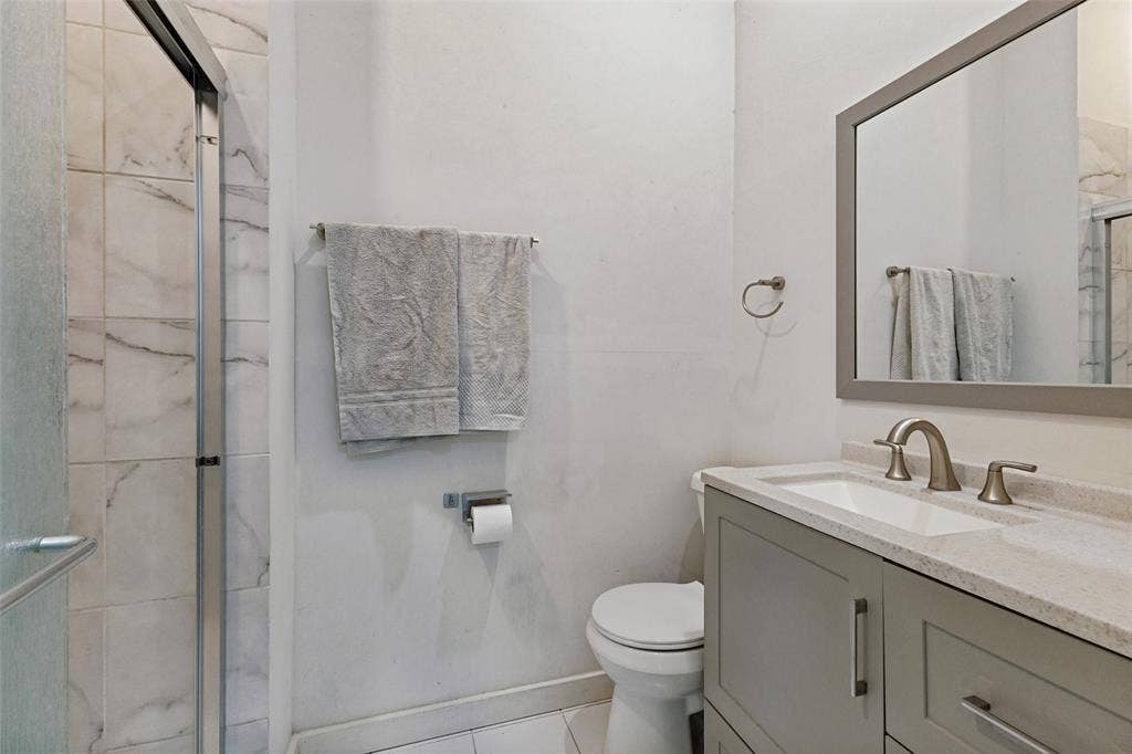 3912 Munger Avenue, Dallas, TX 75204 3912 Munger Avenue, Dallas, TX 75204