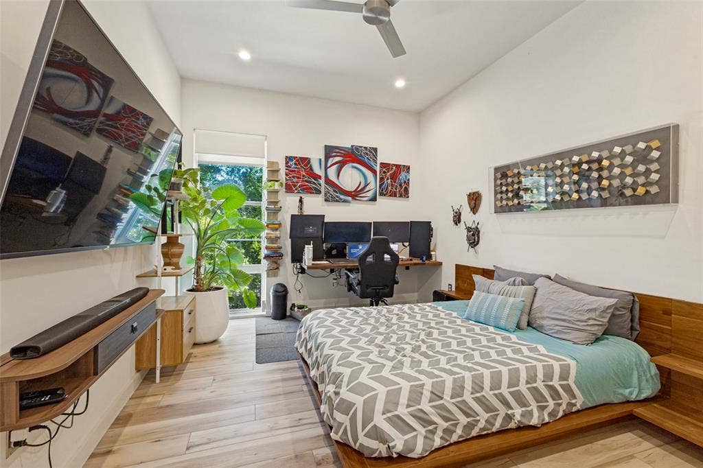 3912 Munger Avenue, Dallas, TX 75204 3912 Munger Avenue, Dallas, TX 75204