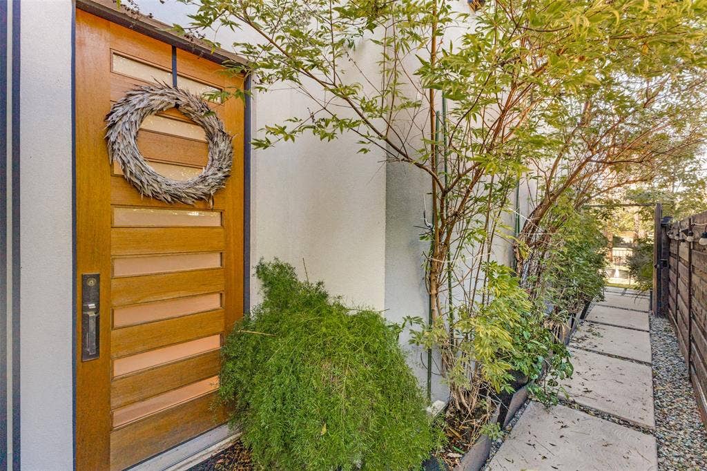 3912 Munger Avenue, Dallas, TX 75204 3912 Munger Avenue, Dallas, TX 75204