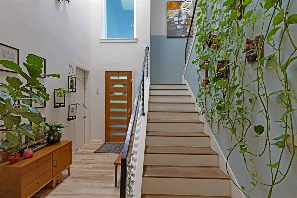 3912 Munger Avenue, Dallas, TX 75204 3912 Munger Avenue, Dallas, TX 75204
