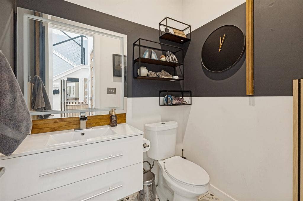 3912 Munger Avenue, Dallas, TX 75204 3912 Munger Avenue, Dallas, TX 75204