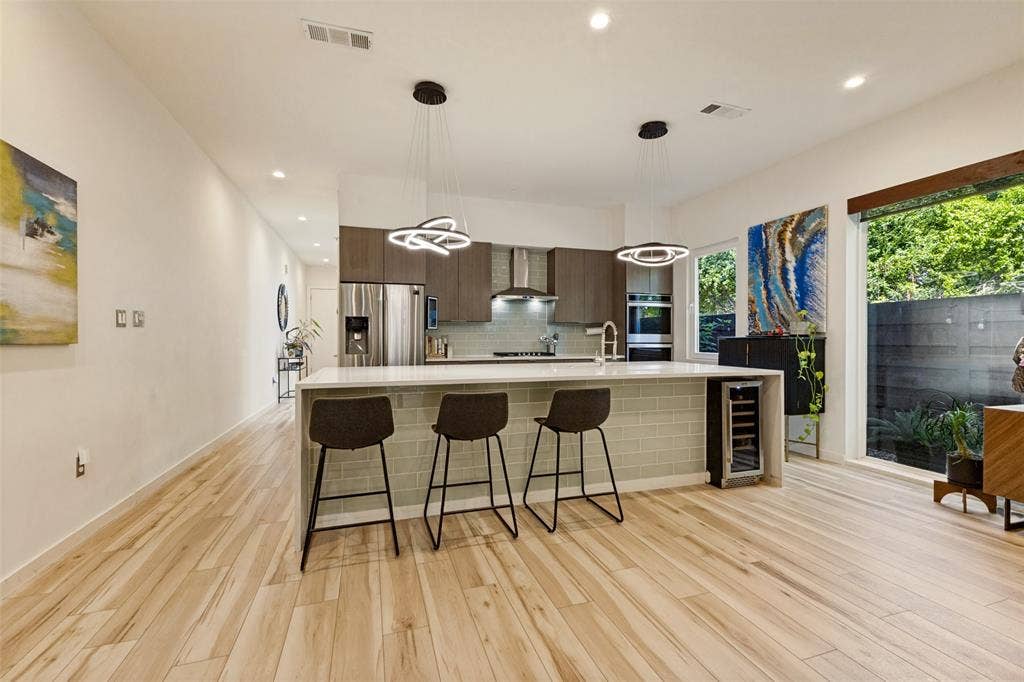 3912 Munger Avenue, Dallas, TX 75204 3912 Munger Avenue, Dallas, TX 75204