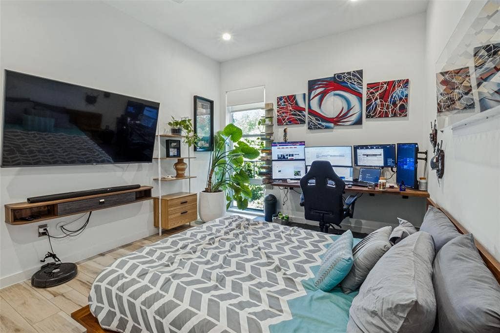 3912 Munger Avenue, Dallas, TX 75204 3912 Munger Avenue, Dallas, TX 75204