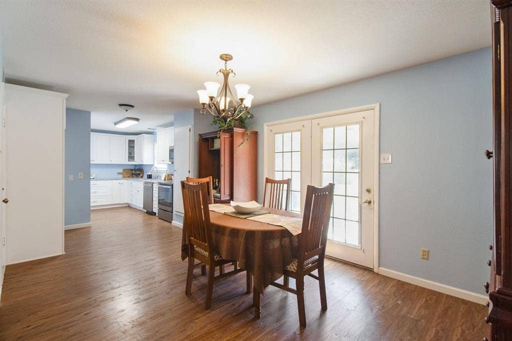 8630 Hackney Lane, Dallas, TX 75238 8630 Hackney Lane, Dallas, TX 75238