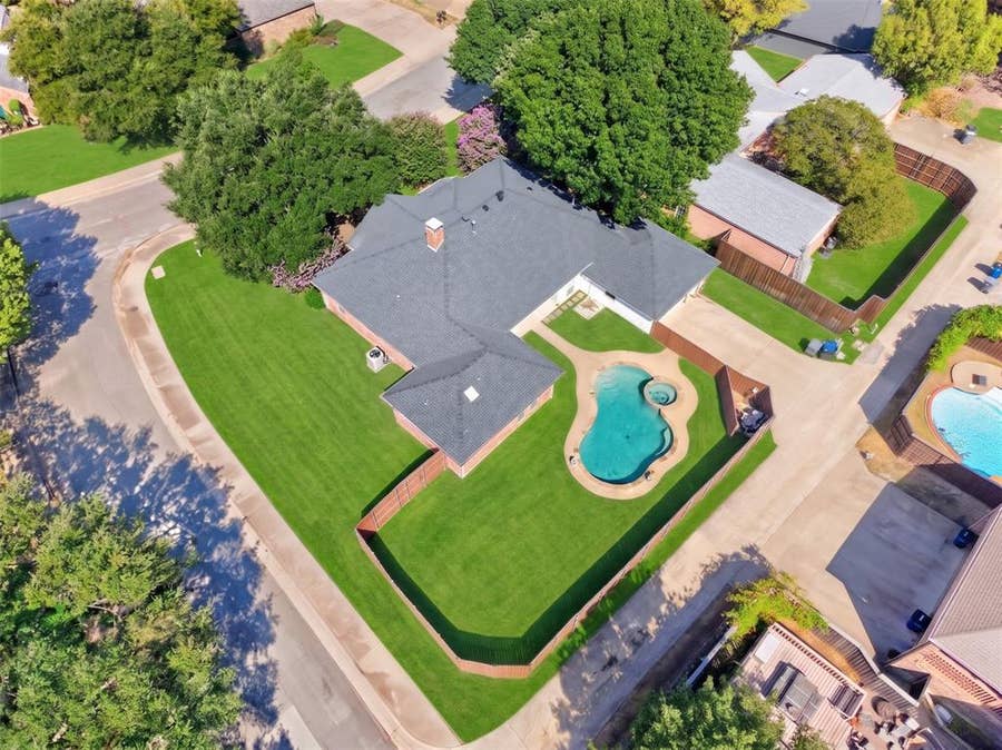 Property photo for 12324 Creekspan Drive, Dallas, TX