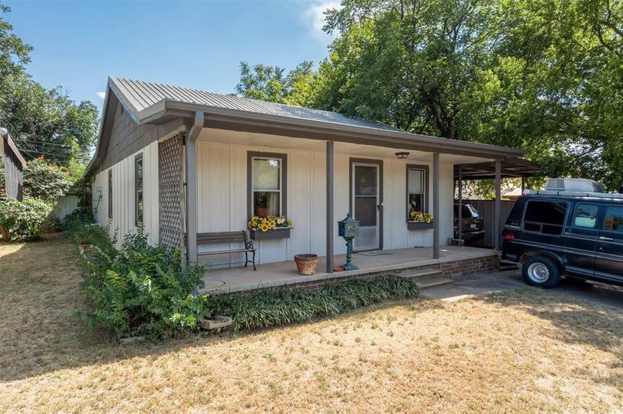 Property photo for 1225 34th Street, Wichita Falls, TX