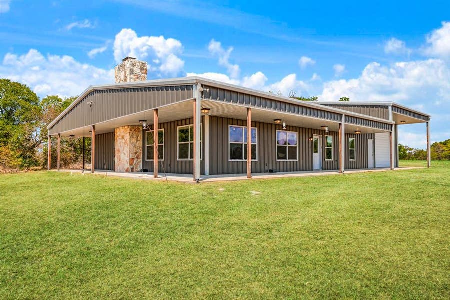 Property photo for 2078 Farm Road 2122, Roxton, TX