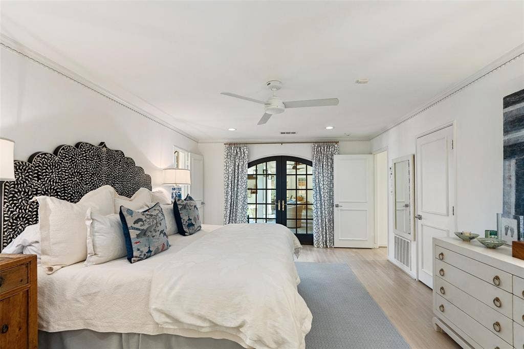 6330 Prestonshire Lane, Dallas, TX 75225 6330 Prestonshire Lane, Dallas, TX 75225