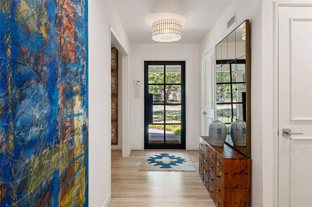 6330 Prestonshire Lane, Dallas, TX 75225 6330 Prestonshire Lane, Dallas, TX 75225