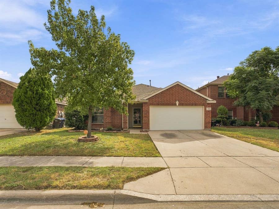 Property photo for 5820 Show Master Lane, Fort Worth, TX