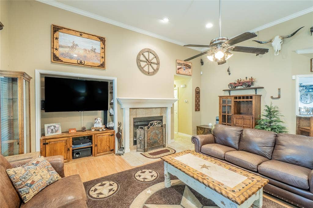 2830 Brads Way, Midlothian, TX 76065 2830 Brads Way, Midlothian, TX 76065