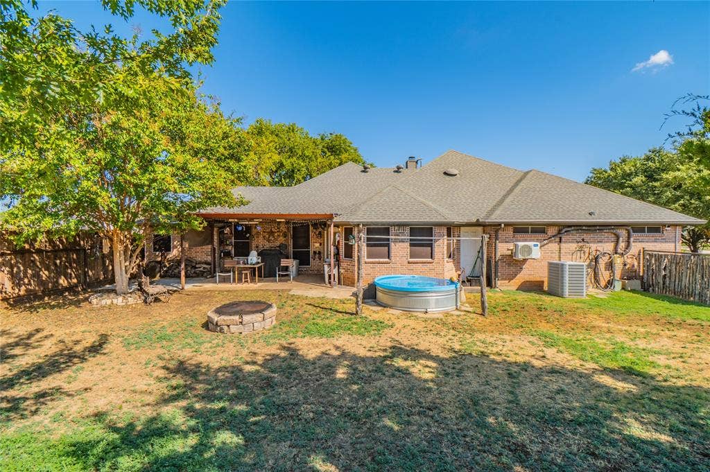 2830 Brads Way, Midlothian, TX 76065 2830 Brads Way, Midlothian, TX 76065
