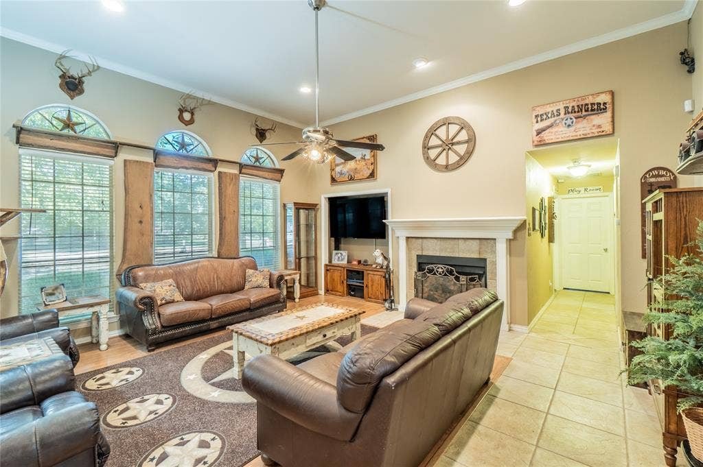2830 Brads Way, Midlothian, TX 76065 2830 Brads Way, Midlothian, TX 76065