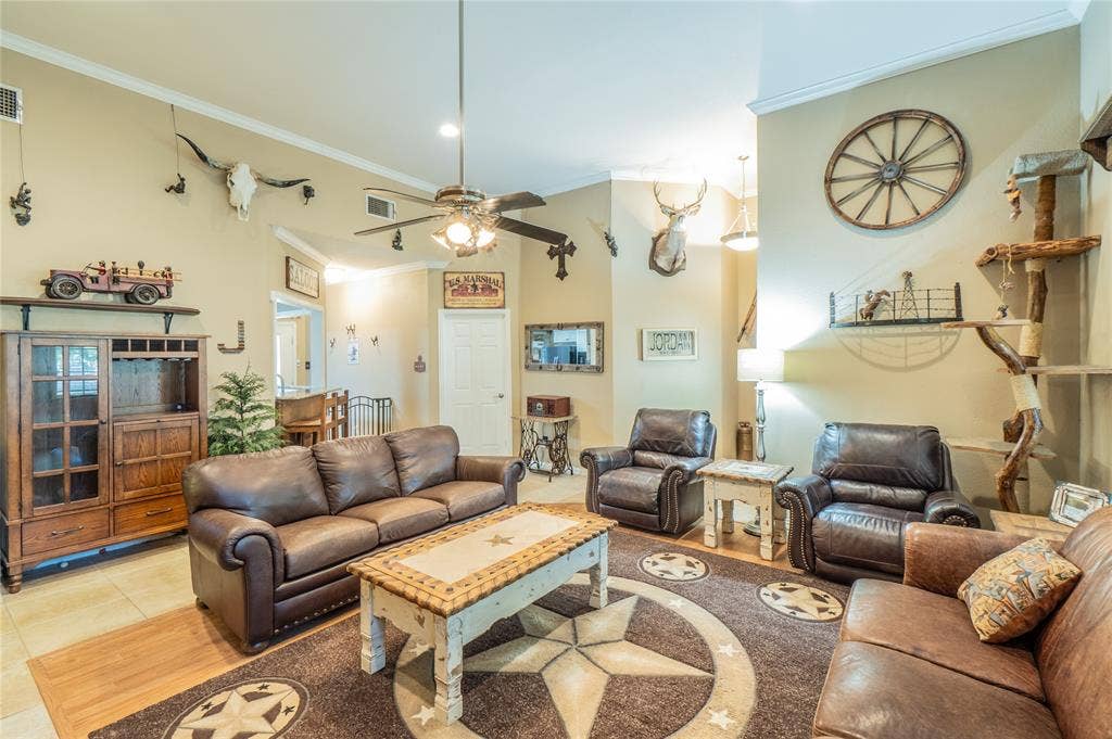 2830 Brads Way, Midlothian, TX 76065 2830 Brads Way, Midlothian, TX 76065