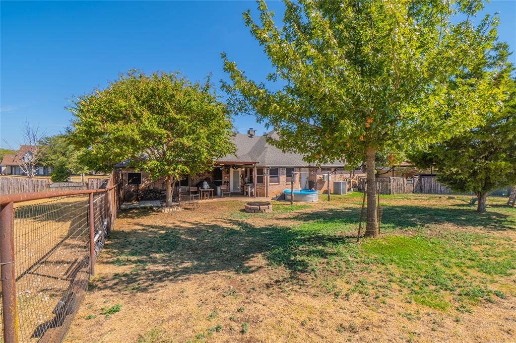 2830 Brads Way, Midlothian, TX 76065 2830 Brads Way, Midlothian, TX 76065