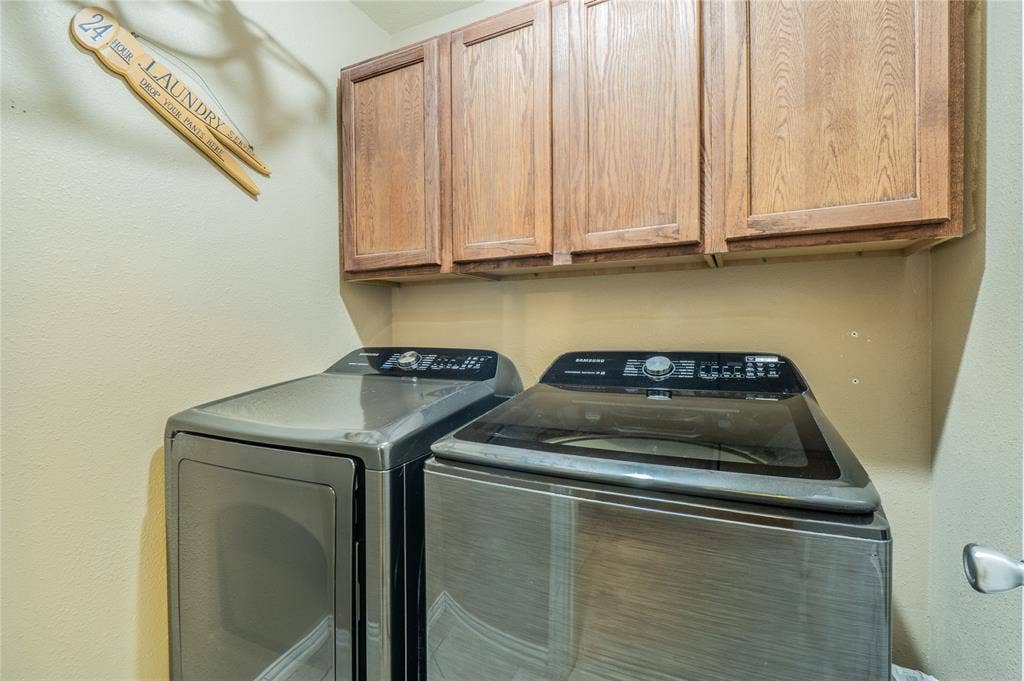 2830 Brads Way, Midlothian, TX 76065 2830 Brads Way, Midlothian, TX 76065