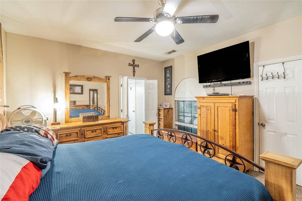 2830 Brads Way, Midlothian, TX 76065 2830 Brads Way, Midlothian, TX 76065