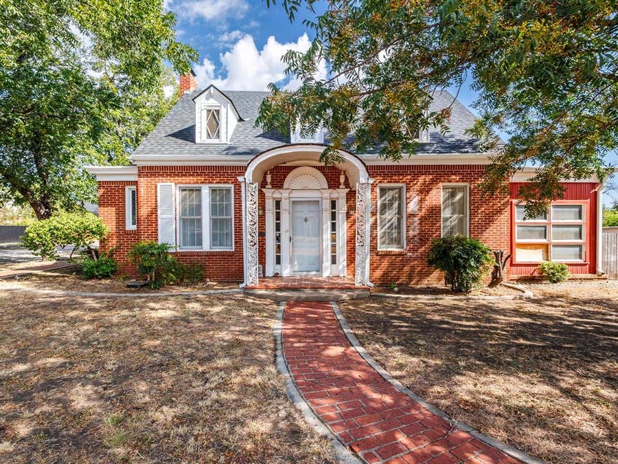 Property photo for 1016 W Walnut, Coleman, TX