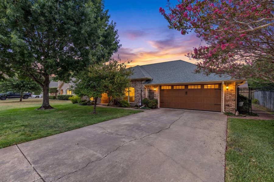 Property photo for 1200 April Drive, Sulphur Springs, TX
