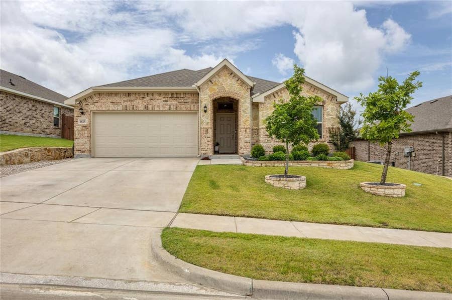 Property photo for 1825 Agarito Drive, Weatherford, TX