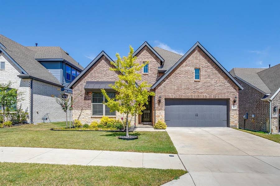 Property photo for 6221 Escarpment Drive, Fort Worth, TX