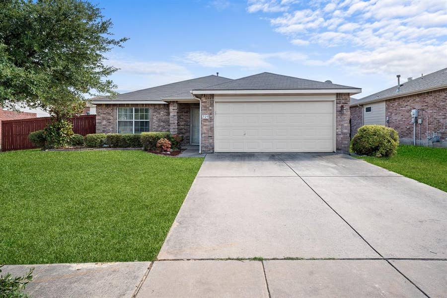 Property photo for 729 Pheasant Road, Saginaw, TX