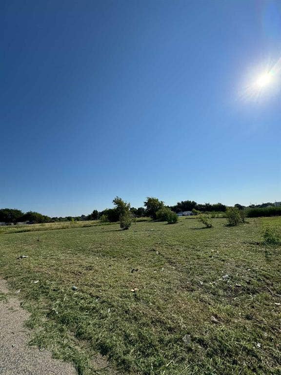 Property photo for 9405 Parkview Drive, Fort Worth, TX