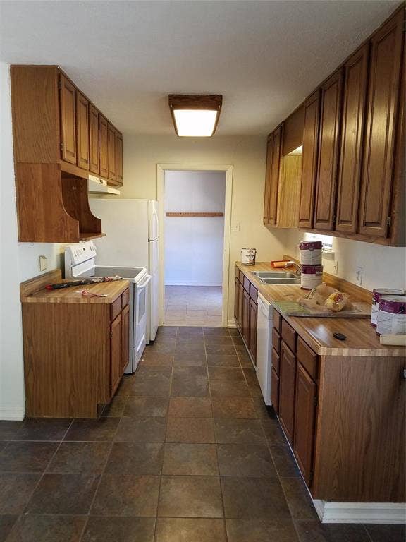 702 Jones Street, Euless, TX 76040 702 Jones Street, Euless, TX 76040