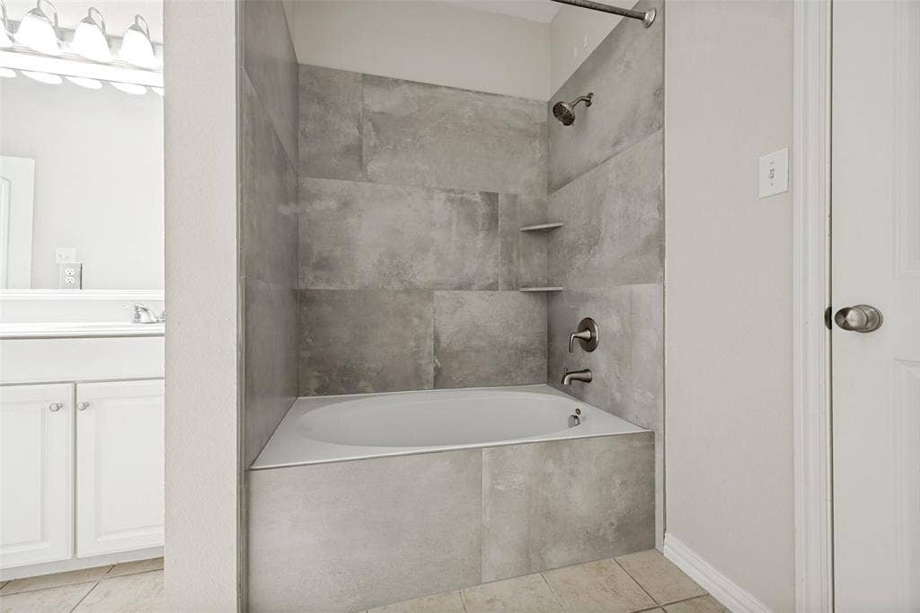 7925 Hannah Street, Plano, TX 75025 7925 Hannah Street, Plano, TX 75025