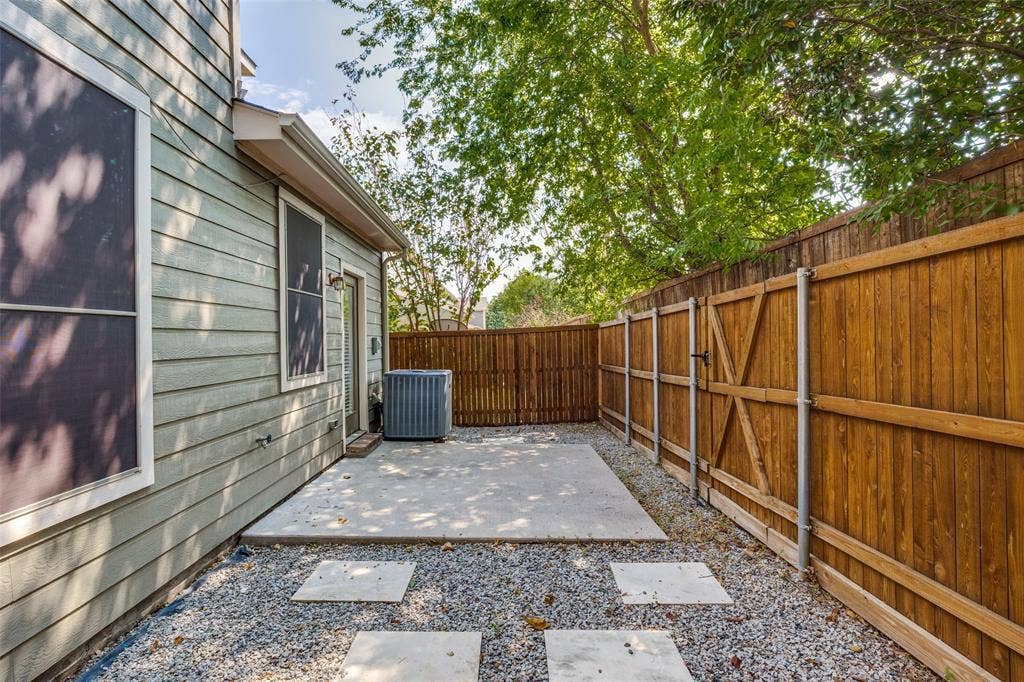 7925 Hannah Street, Plano, TX 75025 7925 Hannah Street, Plano, TX 75025