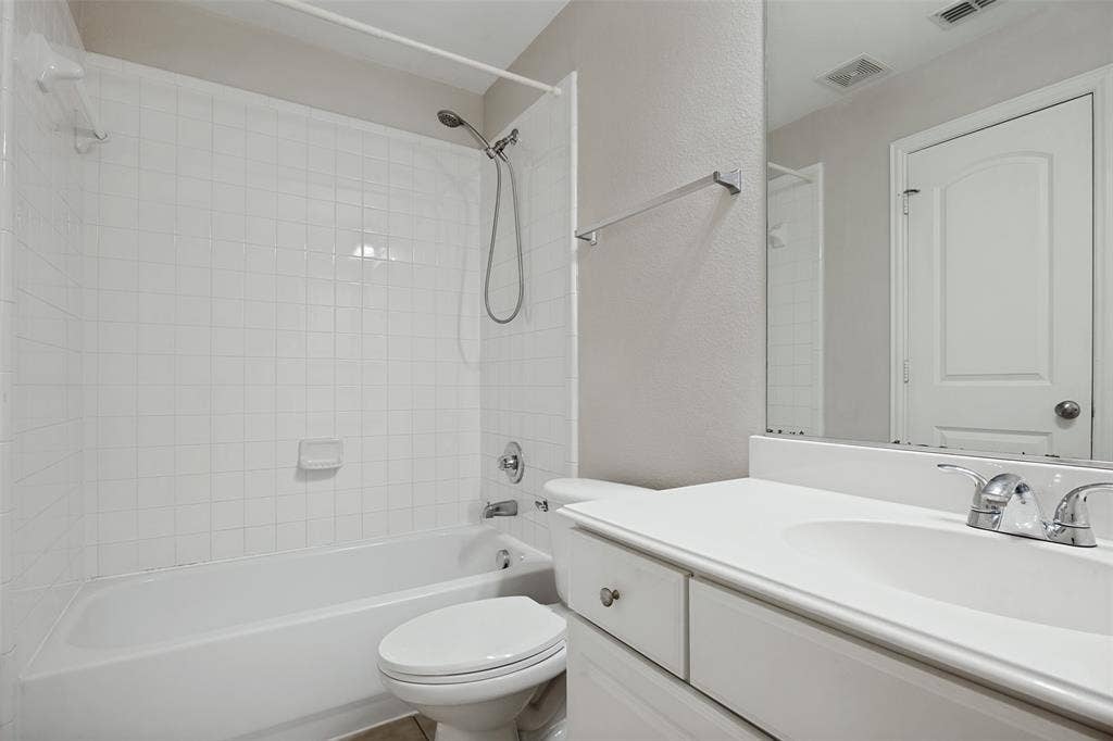 7925 Hannah Street, Plano, TX 75025 7925 Hannah Street, Plano, TX 75025