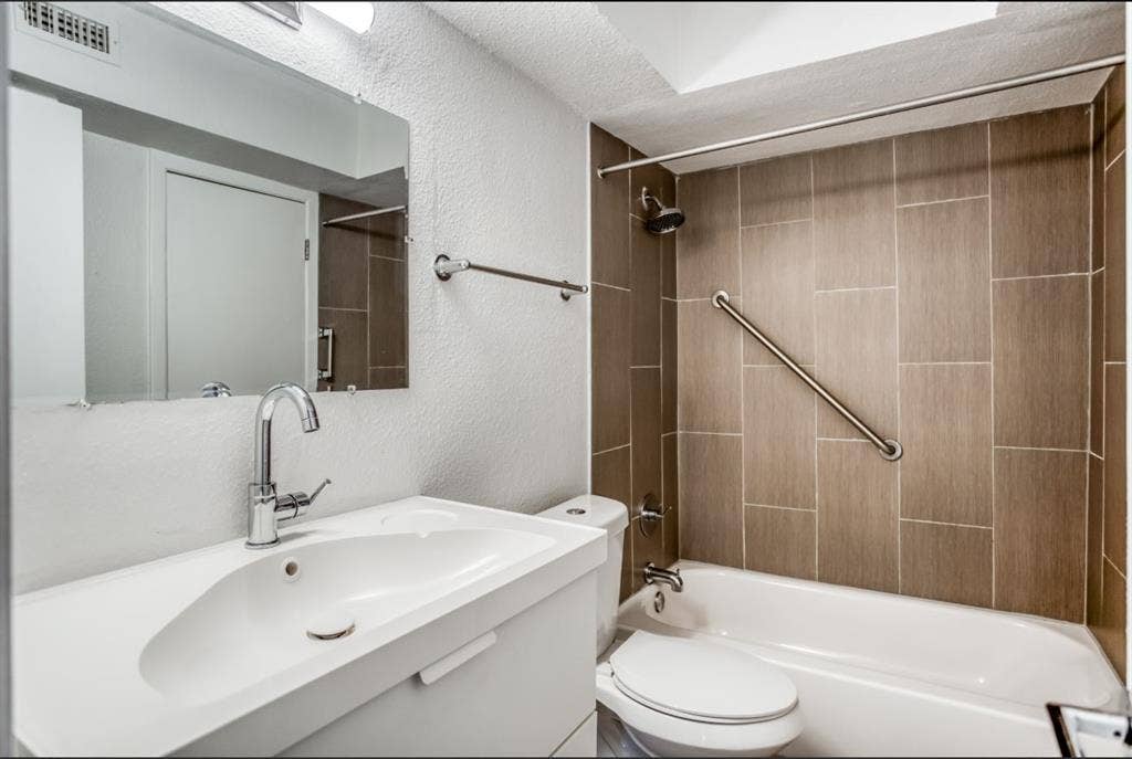 5708 Hudson Street, #11, Dallas, TX 75206 5708 Hudson Street, #11, Dallas, TX 75206