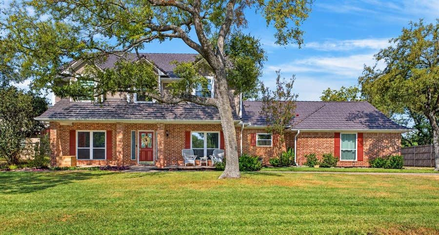 Property photo for 9470 Lechner Road, Fort Worth, TX