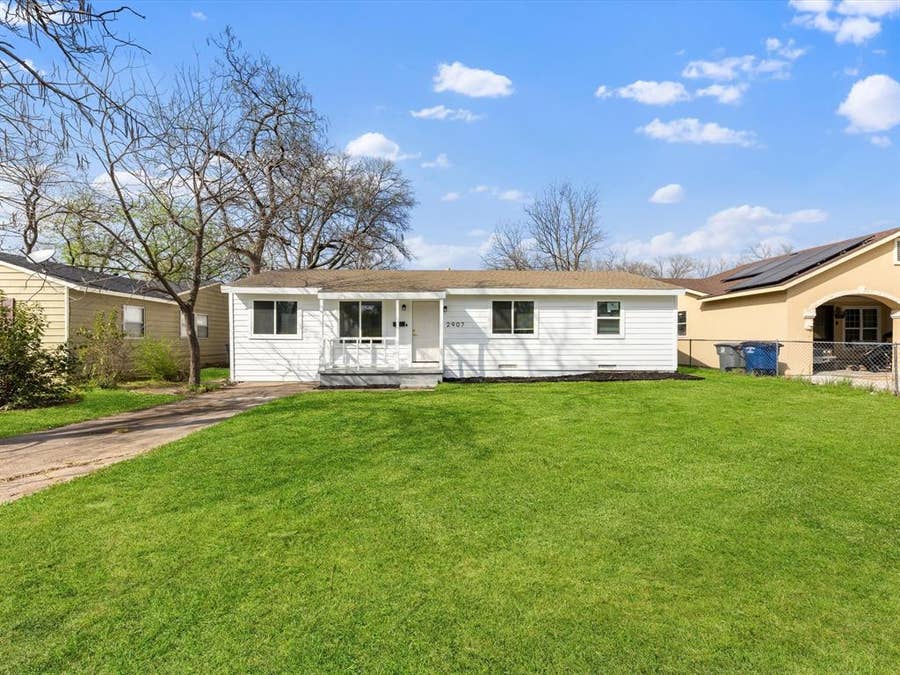 Property photo for 2907 Andrea Lane, Dallas, TX