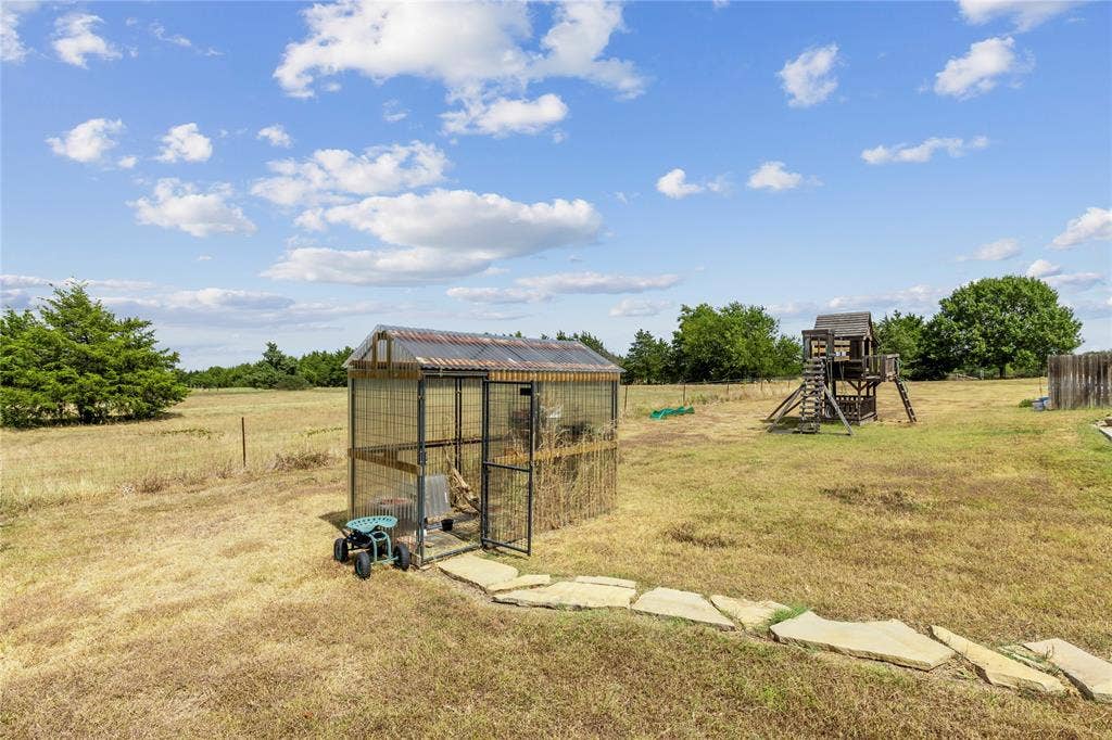 3595 County Road 1037, Greenville, TX 75401 Green house