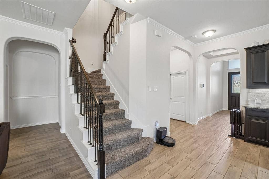706 Dover Drive, Midlothian, TX 76065