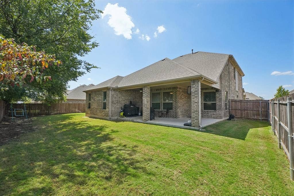 706 Dover Drive, Midlothian, TX 76065