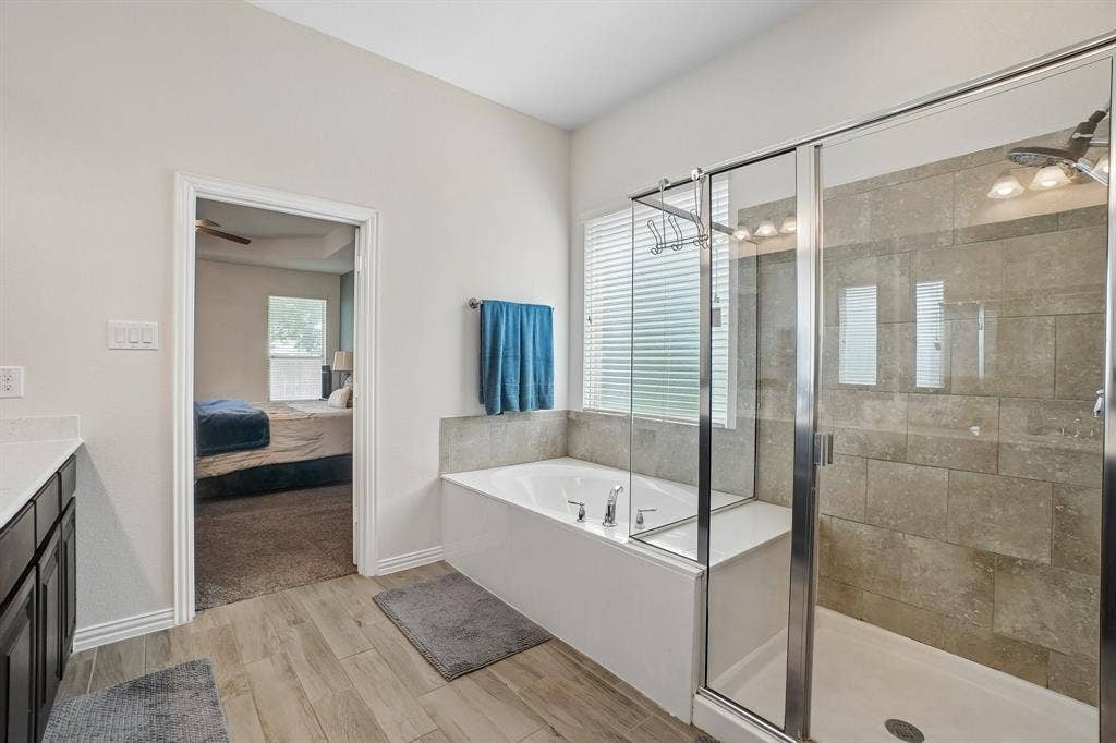 706 Dover Drive, Midlothian, TX 76065