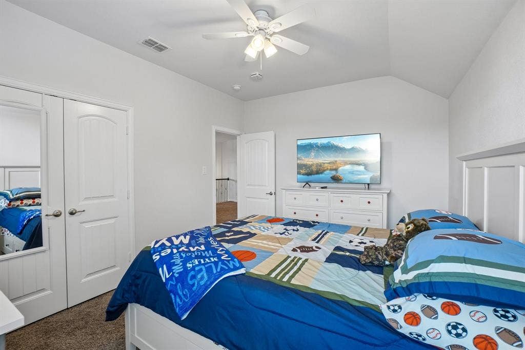 706 Dover Drive, Midlothian, TX 76065