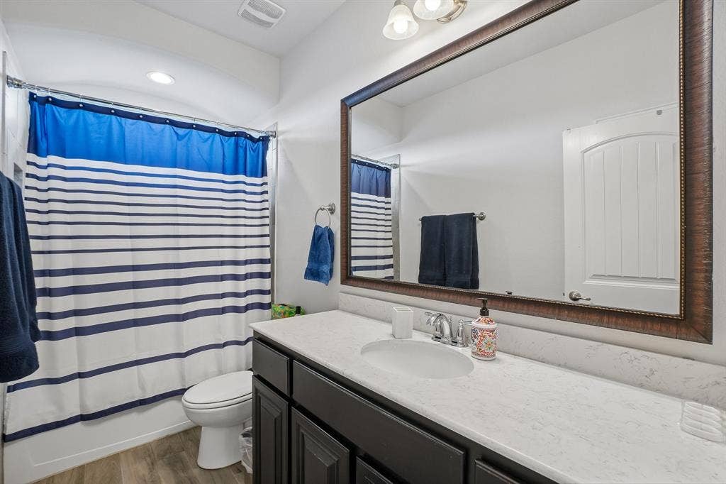 706 Dover Drive, Midlothian, TX 76065