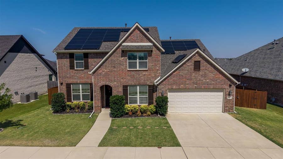 Property photo for 6916 Talon Drive, Fort Worth, TX