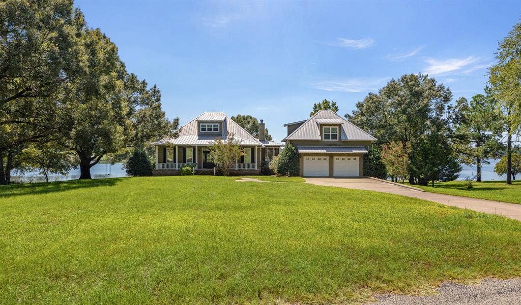 8155 E Lake, Murchison, TX 75778 8155 E Lake, Murchison, TX 75778