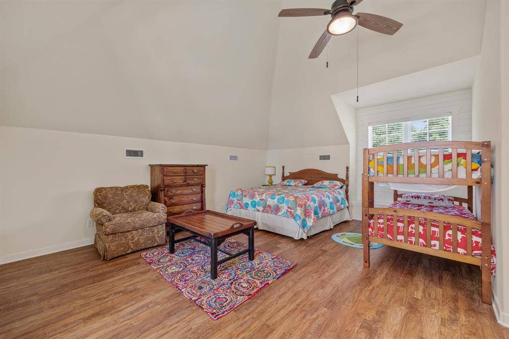 8155 E Lake, Murchison, TX 75778 8155 E Lake, Murchison, TX 75778