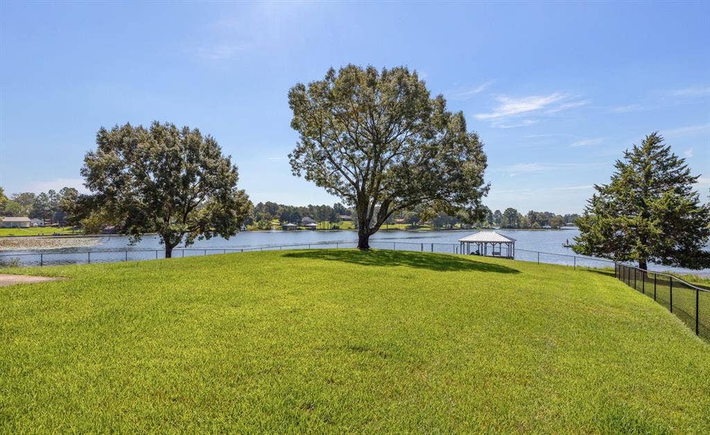 8155 E Lake, Murchison, TX 75778 8155 E Lake, Murchison, TX 75778