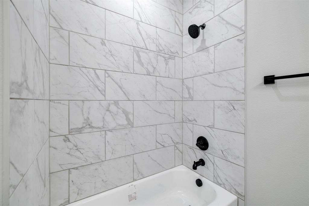 6634 FLORENCE Drive, Midlothian, TX 76065 6634 FLORENCE Drive, Midlothian, TX 76065