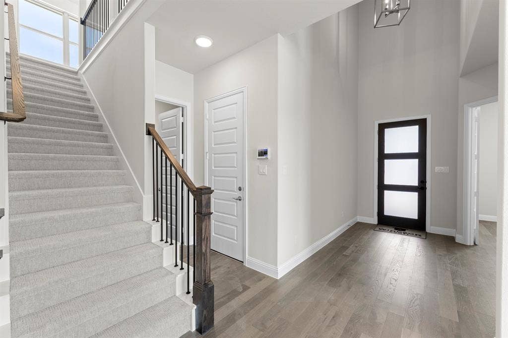 708 Splendor Drive, McKinney, TX 75072 03. 708 Splendor - Entry