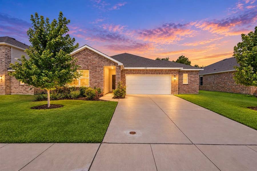 Property photo for 2325 Frio River Road, Glenn Heights, TX