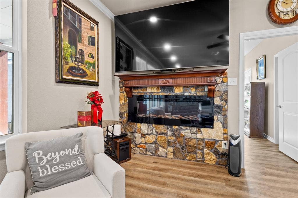 122 Redondo Drive, Gun Barrel City, TX 75156