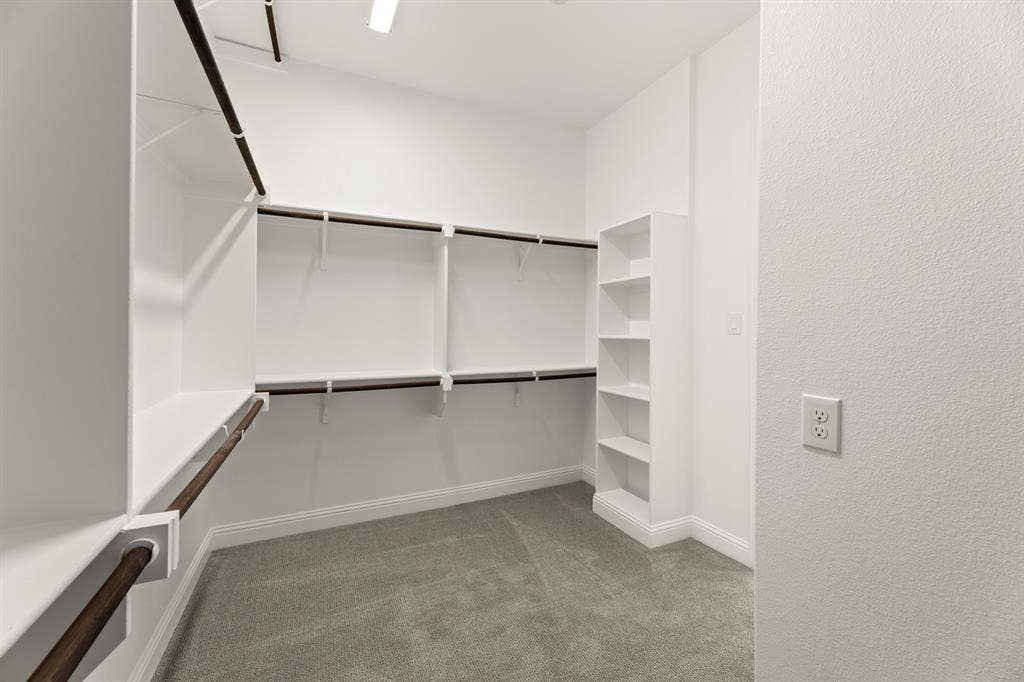 2704 Emerald Shallows Drive, McKinney, TX 75072 19. 2704 Emerald Shallows - Closet